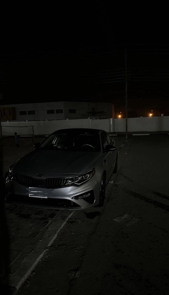 🚘 كيا أوبتيما 2020 Black Edition للبيع 🚘
📍 الموقع: كربلاء المقدسة
🇺🇸 الوارد: أمريكي
🌟 المواصفات العامة والفئة:
• الفئة: S (أعلى فئة بالمواصفات الجانبية) 🔝
• المحرك: 2400\text{ cc} ⚙️
• النسخة: Black Edition المميزة بالكامل 🖤
🛠️ المواصفات والإضافات:
• القيادة: قيادة آلية + نظام تحديد مسار 🛣️🤖
• الراحة: تدفئة مقاعد + تدفئة ستيرن 🔥💺
• التبريد: منظومة تبريد جديدة (ثلج ما شاء الله) ❄️💨
🔍 حالة السيارة (الحادث والورق):
• الحادث: بنيد وصفحة فقط 🛠️
• الوضعية القانونية: كتاب معوقين وتتحرر في شهر 11 القادم (يعني باعتيار حرة تماماً) 📄🔓
• 📷 صور الحادث: مرفقة أدناه في المنشور 👇
💵 السعر:
• بالعراقي: 20,400,000 دينار 🇮🇶
• بالدولار: 134$ (ورقة) 💲
وبيها مجال
📞 للتواصل والاستفسار: *********** 📲
