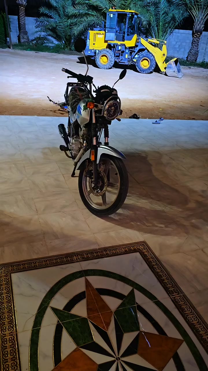 ياالله سلام عليكم من رحصت مدير الكروب دراجه دايون عظم مديل 23مرقمه ولايت جمجمه صلنصه استيل ومفلتره وسويج ابو السجينه وتشغيل عن بعد مكاني كربلاء وال مو شراي لا يتصل *********** والسعر خاص
