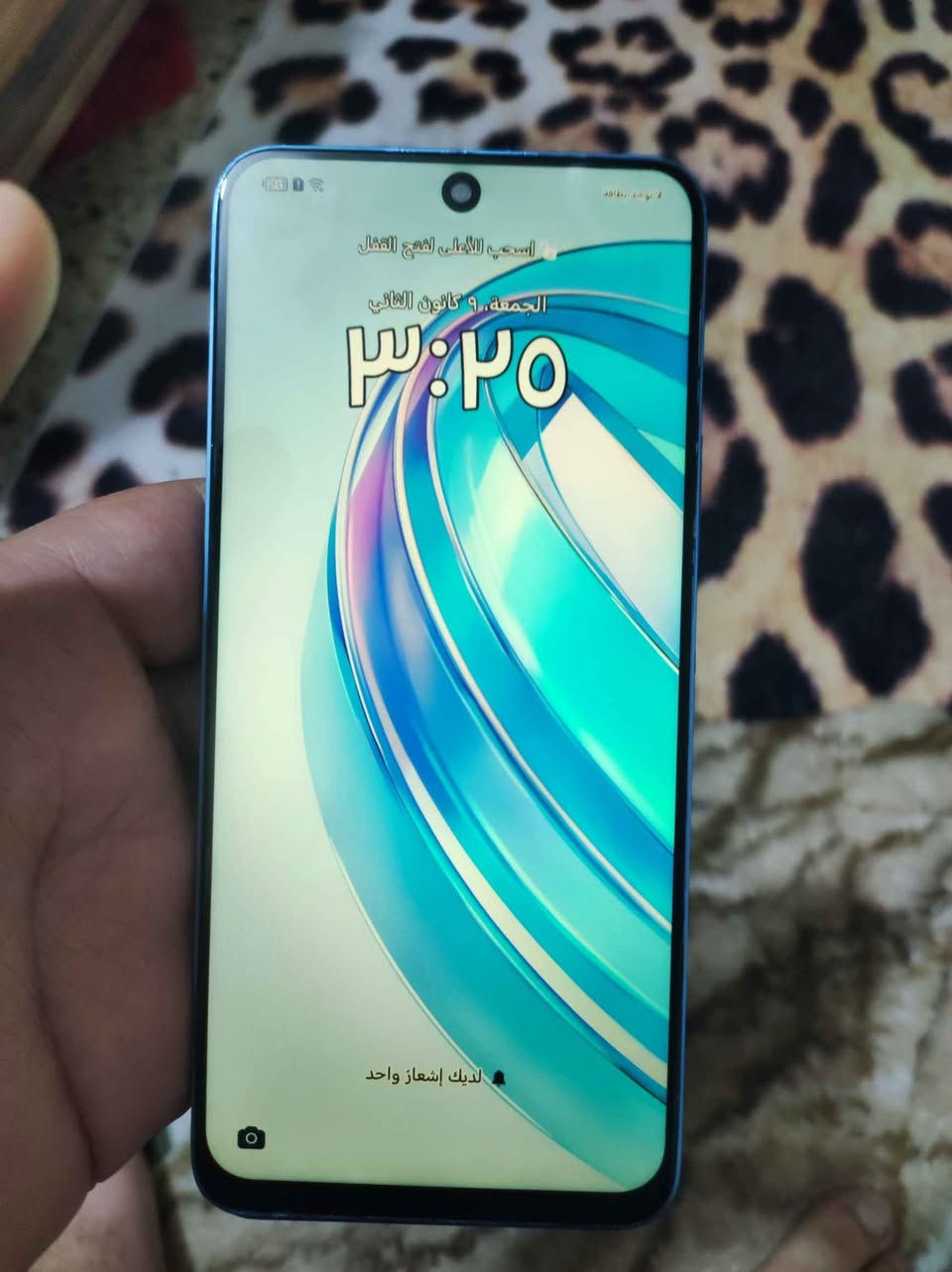 الشاشة6.7 بوصة - 90 هرتز - IPS LCD الذاكرة 128 جيجابايت الرام 6 جيجابايت الكاميرا 100 + 5 + 2 ميجابكسل المعالج Mediatek Helio G88 البطارية 4500 مللي أمبير - 22.5 واط السعر ٧٥ قفل المكان بغداد شارع فلسطين للاتصال *********** بغداد, العراق
