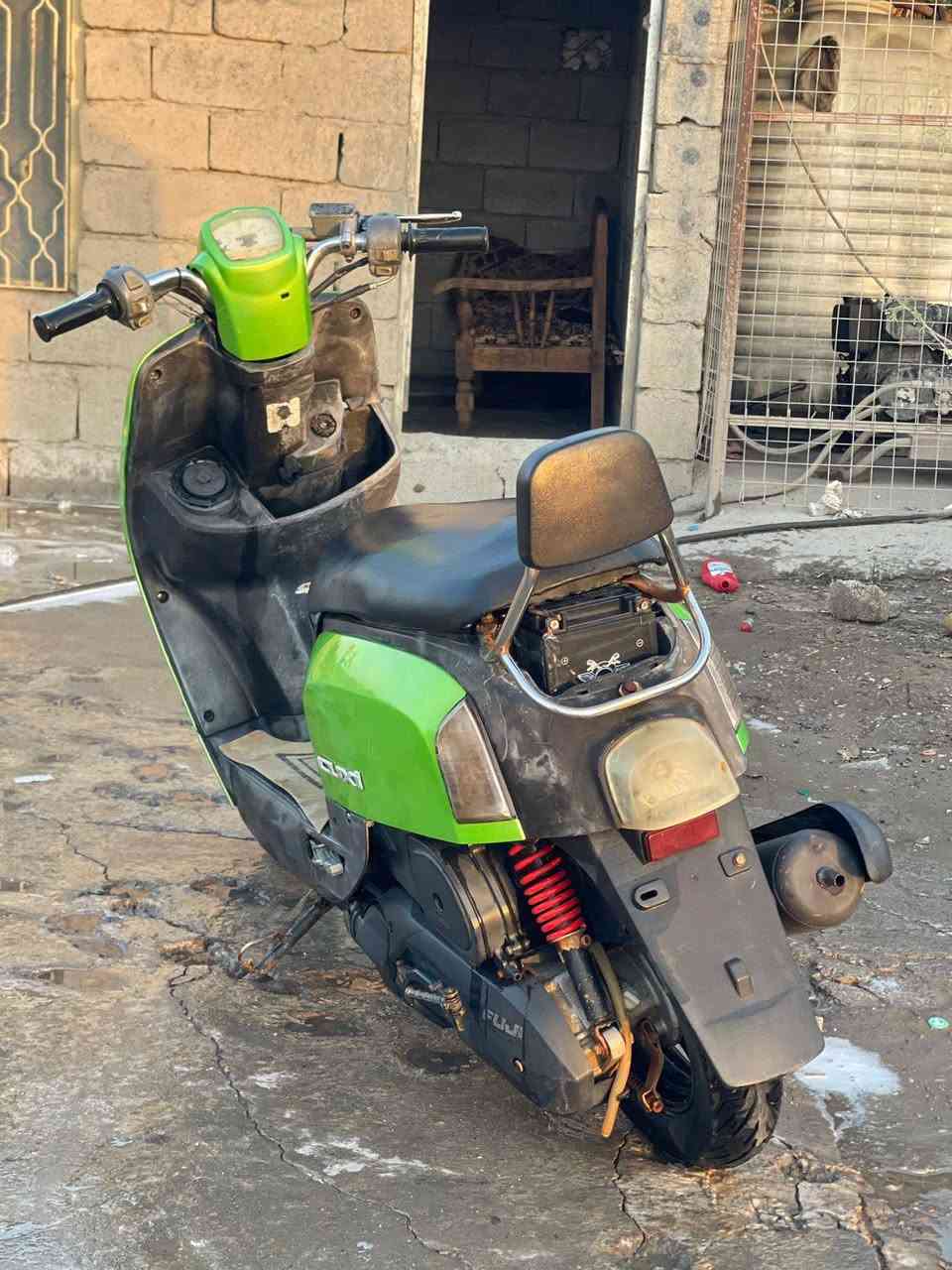 سلام عليكم دراجة ماكس بوليس نقصهة اشاير ولايت امامي محرك لاتنقيص ولاتبخير تجي تفحص وتاخذ مكاني بعقوبة تقاطع عبدالله بن علي الشراي بي خير ويدلل الاتصال ***********
