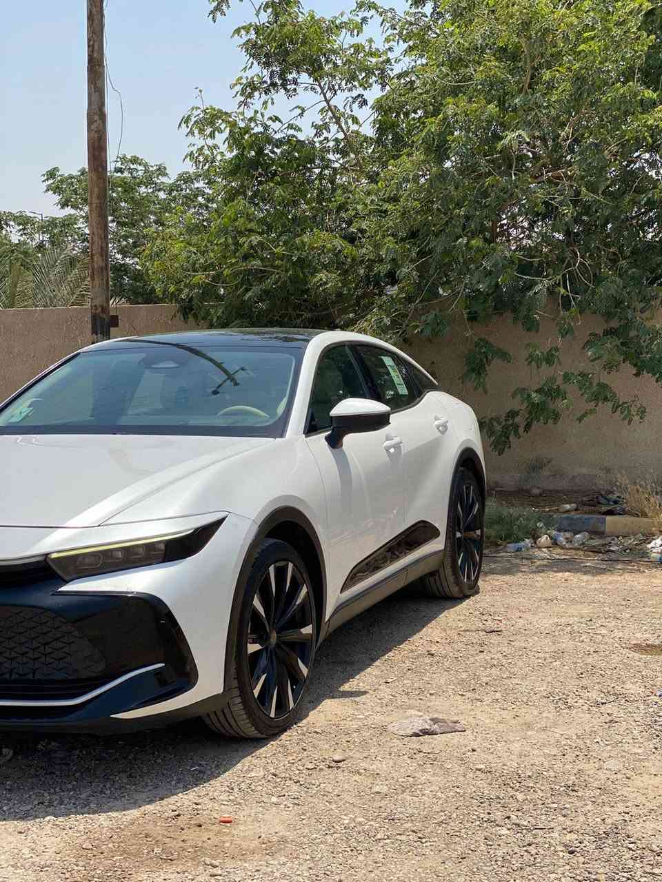كراون ماجستا 2023 خليجي  عبد اللطيف 
محرك 2500 تيربو هايبرد
‏kM.
رقم بغداد
وكالة عبد اللطيف جميل
فول مواصفات 
بانوراما
ويل 21 أنش
ابواب شفط
جنطة كهرباء
داتا شو 
لايت 4 عدسات 
5 كاميرات 360 درجة
رادار 4 امامي وخلفي وجوانب
قيادة ذاتيه + مانع تصادم + تحديد مسار
برده كهرباء 
مقاعد جلد بيج 
كراسي كهرباء الامامي والخلفي 
تبريد مقاعد + تدفئة
شاحن هاتف 
ميموري كشنات
باقي مواصفات الكراون
عنوان  السياره بغداد
للستفسار***********
للستفسار ‭ ***********
