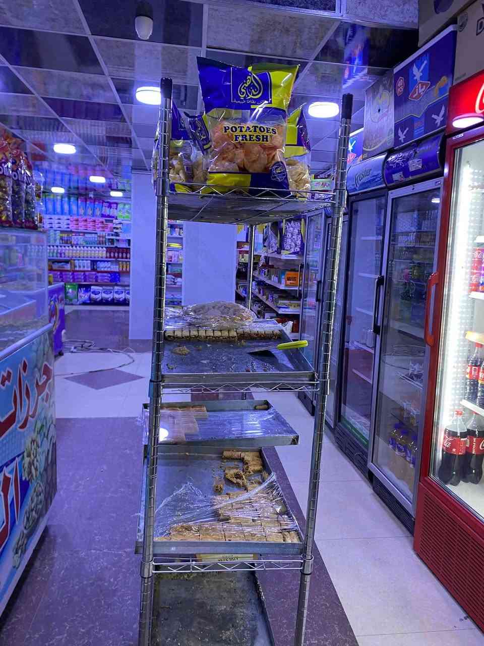 محل للبيع / موصل حي الرفاعي سايدين القسم ملاحضه المحل ع شارع العام يحتوي المحل ع 7 ثلاجات + 2 مجميدات+ سستم كاميرات  العدد 8  اسواق النسور 📌
للاستفسار ***********
