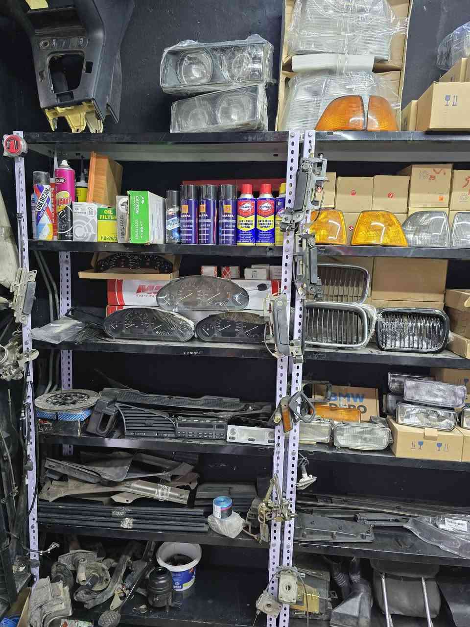 سلام عليكم
اتوفر من جديد ادوات e36 كلشي متوفر  
E46/E30 نواعم 
موصل صناعه الكرمه قرب مكتب شمس 
*********** اتصال واتس 
*********** واتس فقط 
*********** اتصال فقط 
يتوفر توصيل ال كافه انحاء العراق 🇮🇶
