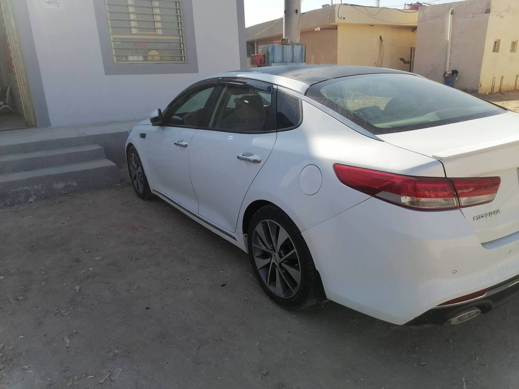 سيارة كيا اوبتيما2018 خليجي
مكفولة من الضربة القوية
مواصفات
*كير ومكينة وتبريد وكهربائيات بحالة ممتازة
* بصمه تشغيل أبواب 
*بصمه ترحيب 
*مري شفط 
*أشاير بالمري 
*صندوق ذكي فتح عند التقرب
*شحن لاسلكي
*قفل امن
*شاشة
*حساسات امامية
*كشنات جلد
*قطعتين تبريد
*كشن كهربائي
*تحكم ستيرن فول 
*شفتات بالستيرن 
*حساس خلفي 
*نظام ايكو
*نظام abs +مانع انزلاق
*اضاء النقطة العمياء  
*محرك ٢٤٠٠ دوش
*كير اوتماتيك
خمسه ويل كب  
*كير مكفول
*دبل صالنصه
*تخم تاير جديد
*كروز سرعة
رقم بغداد
السعر 160 بيها مجال
مكان السيارة الديوانية/الحمزة الشرقي
***********
((((((مكلف بالنشر))))) ديوانية, القادسية
