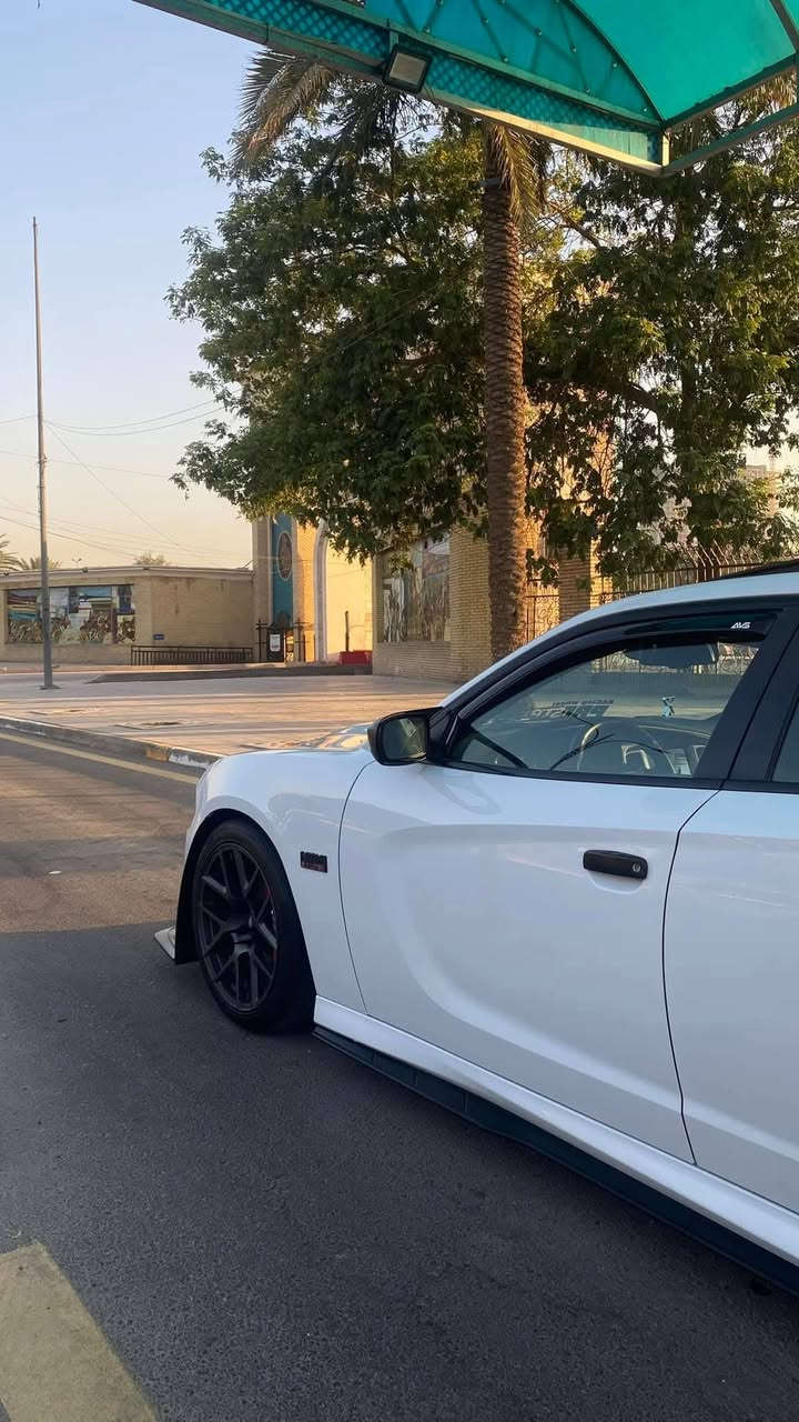 جارجر DAYTONA  اعلى مواصفات
موديل 2018 
السلام عليكم ( للبيع فقط بدون مراوس )
للاستفسار ***********
الضرر
((( بس بنيد ونفسة معدل فقط مكفوله السيارة من قطره الصبغ كفاله عامه مكفوله من الدواخل)))
ملاحضة السيارة دايتونا 1/1 اعلى فئة
ماشية ٦٢ ميل
 المواصفات دايتونا 1/1
سلايد فتحة سقف
رادار امامي
بصمة ابواب
كشنات كهرباء
كشنات تدفئة + تبريد
كشنات ميموري
كشنات شامواء رياضي مختم دايتونا
لايتات زينون
رادارات جانبيه نقاط عمياء
ويل دايتونا حجم 20 
حساسات خلفية
نضام تحديد المسار
شوته دايتونا رياضية
