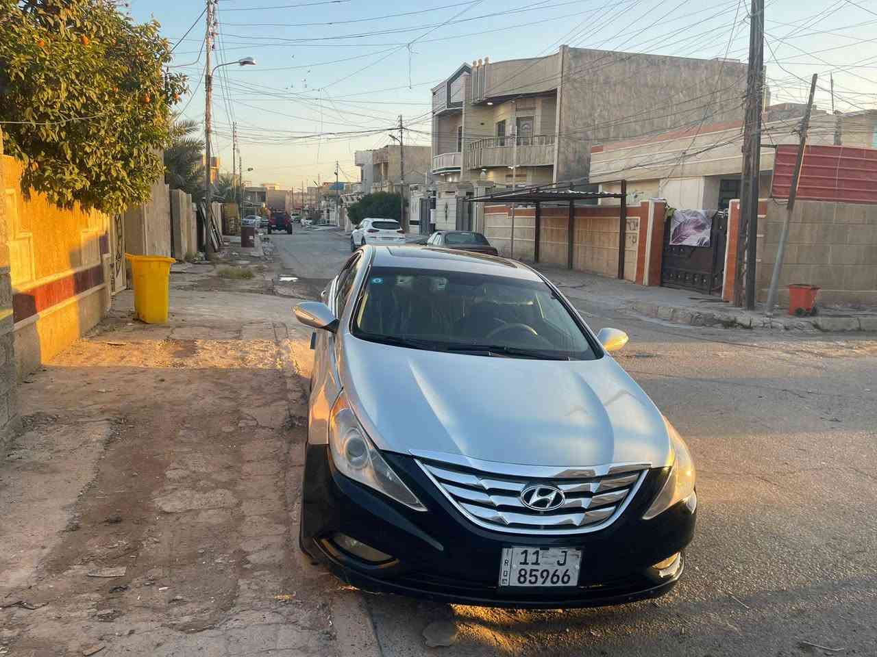 السلام عليكم سوناته مضلع موديل 2011 وارد امريكي حادثه جاملغ خلفي بدون كص حداديه جديده فول مواصفات فتحه
 بصمه
 مثبت سرعه 
كشنات جلد تدفئه بلكشنات 
محرك توربو محرك كير جديد 
حداديه امامي خلفي جديد
 تخم تاير جديد 
 سماعات جدد شاشه وحساس خلفي
 رقم بغداد بسمي سنويه قبل شهر
 سقطت تحكم ستيرن السعر 110 وبيهه مجال 
*********** 
***********
