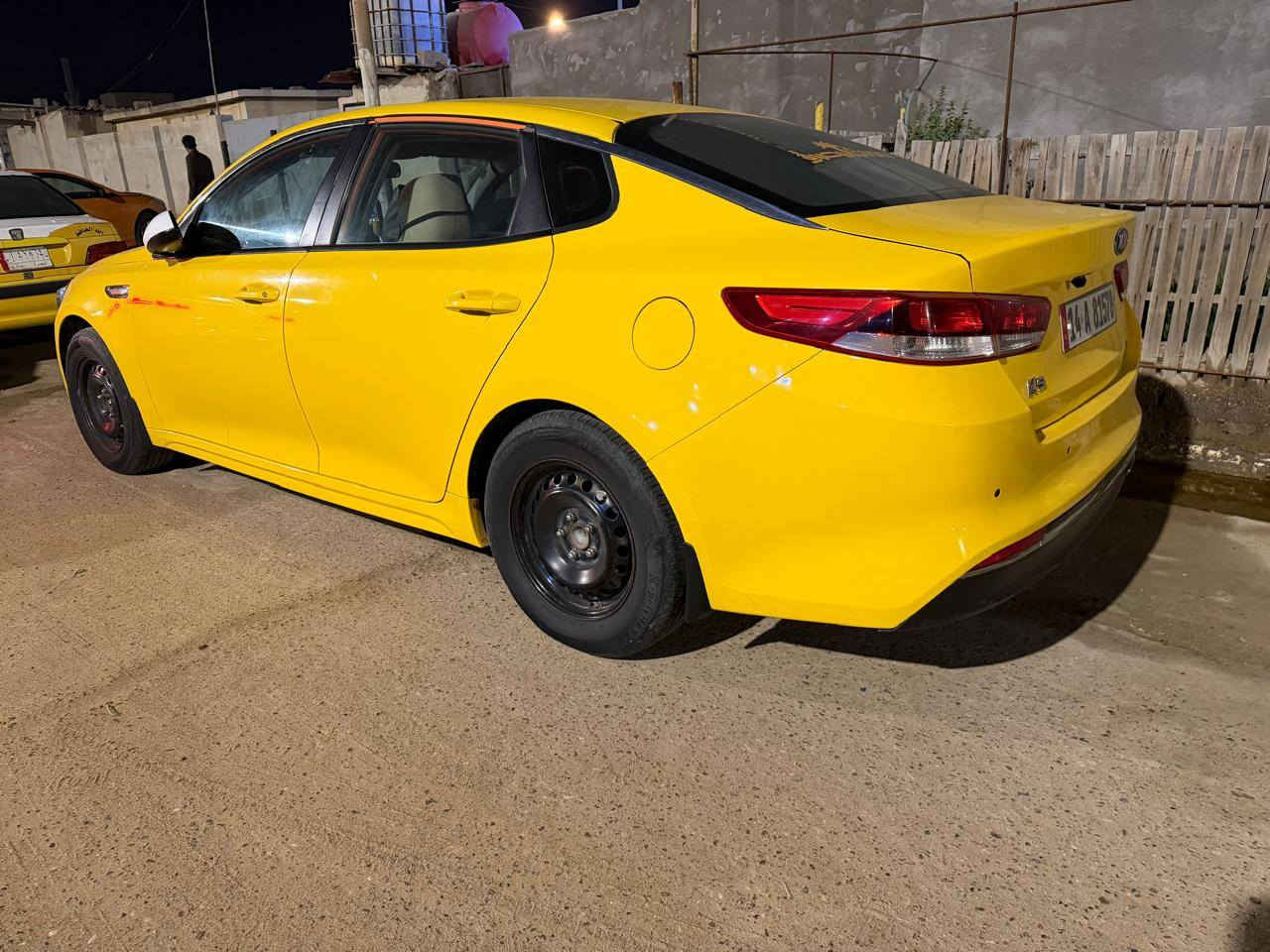 سلام عليكم
K5

وارد كوري 

رقم بصره انكليزي سنويه2030بسمي تحويل

خطين غاز بانزين

مكينه كير خير من الله

حداده تخم تاير تبريد شاشه كامره جاهزه للعمل

السياره بيها ضربه بل صفحه شطح ومعور التكمه اليم جامه كدام مبدل 3قطع اصليه جاملع وباب وبنيد والباقي مابي شي 

صبغتهه جديده 

مكاني بصره 

سعرها 140

***********
