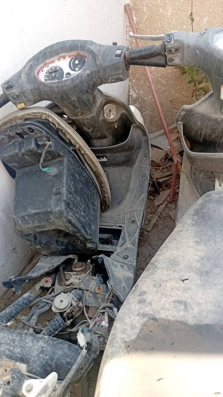 سلام عليكم ٤ دراجات للبيع كوم حديد
وحده كامكو رايزنك والثانيه كامكو في تو والثالثه ادرس ياباني

والرابعه سيام ٥٠ سيسي بدون كفر زادا غراض اضافيه

مال دراجات للتصال بغداد شارع فلسطين ***********
كلهن بميتين الف قفل
