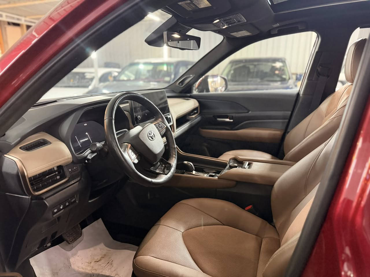 بيع اومراوس حسب القناعه 2024 فول 1/1 اعلافئه ماشيه 23 كيلوضرر بدون دواخل بنيد وجاملغ بدون راديترات ***********/*********** مكان السياره تكريت
