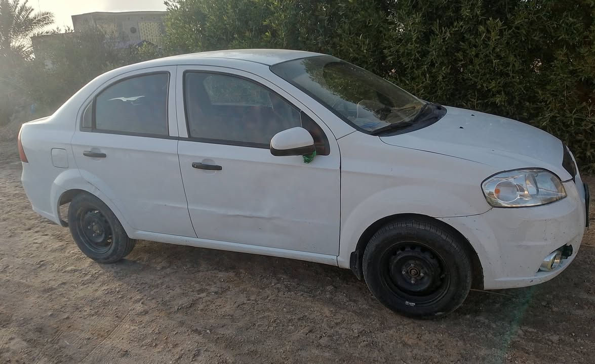 سلام عليكم افيو موديل 2011 خليجي جاهز من كل شي ادوادت مكفولة من الكص والسرقه والعشاير مكينه محوره كورلا تخم تاير جديد العنوان الناصرية الغراف رقم الهاتف *********** واتساب *********** السعر 40$
