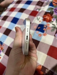 ايفون 13 • ١٢٨ • ابيض