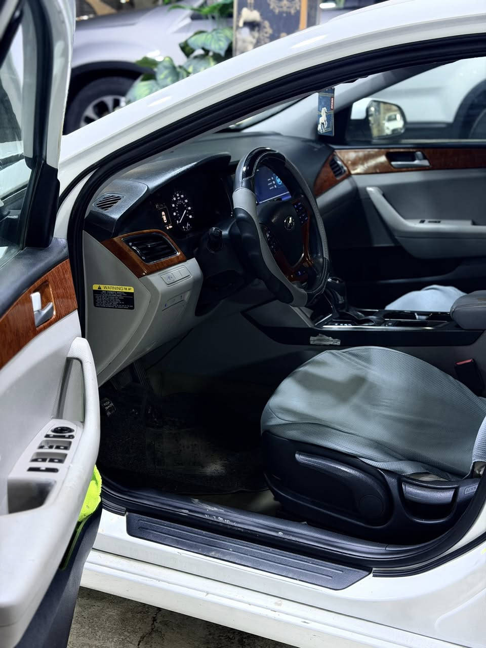 سلام عليكم سوناته وارد أمريكي السياره حلوه ومكفوله من ضربه بيه تكشير شويه رقم بغداد جديد موديل 2016 جاهزه السعر 115للستفسار *********** وبي واتساب واتصال فقط فيس مامتواجد
