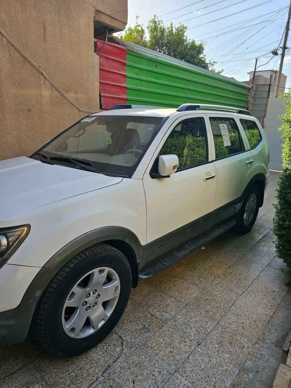 السلام عليكم 
سياره موهافي 
موديل ٢٠١٣
فول مواصفات 
واحد على واحد 
شرط المحرك والكير وتبريد ثلاث قطع شغال ثلج 
سلايت مري شفط وقلاب على البك فور ويل 
تحكمات استيرن 
شاشه 
كامره 
حساسات خلفيه 
وبيها كوبون بانزين 
مصبوغه عام 
شرط التحويل
تراهم مراوس بسياره أقل من سعره
 التواصل في الخاص


**إذا كنت صاحب هذا الإعلان وتريد حذفه لأي سبب، رجاءا أرسل رسالة إلى الدعم الفني**