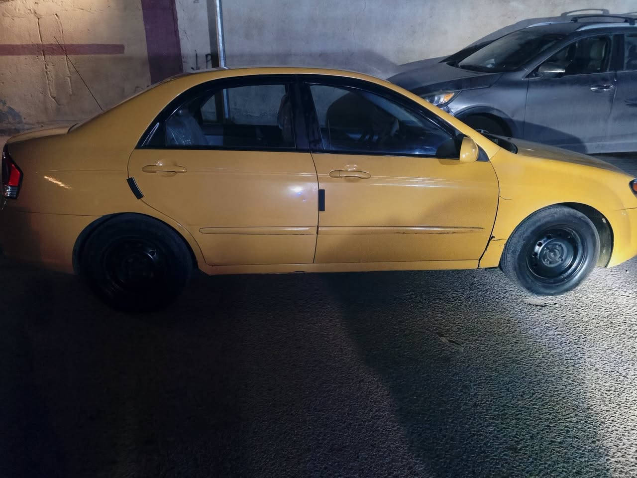 السلام عليكم سبكترا موديل 9 السياره كير مكينه حداديه تبريد كفاله مشروع وطني السياره حادثه البمريكه جاملغات خلفيه وجنطه  رقمه بابل وين متريد تتحول السياره ب70 وبيه مجال ***********
