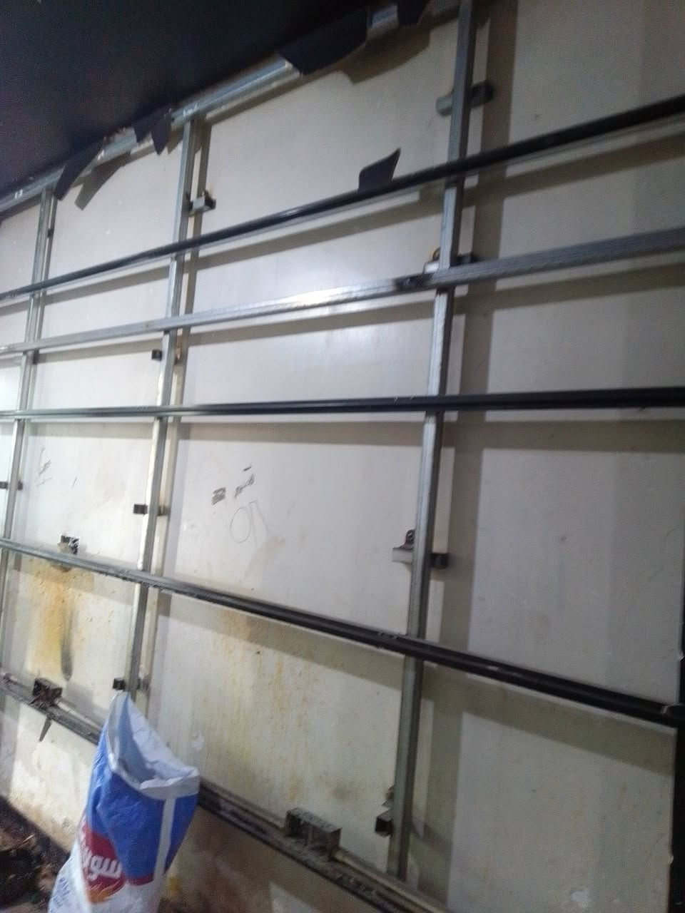 سلام عليكم عندي حديد للبيع هسة يجي يشيل بغداد الدورة مكاني ***********
