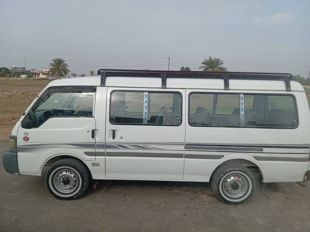 السلام عليكم مازده موديل ٢٠٠٨ كير اوتوماتيك بانزين سيارة بلاديه خير من الله مكانها ديالى *********** السعر 80ورقه بيه مجال للطيبين
