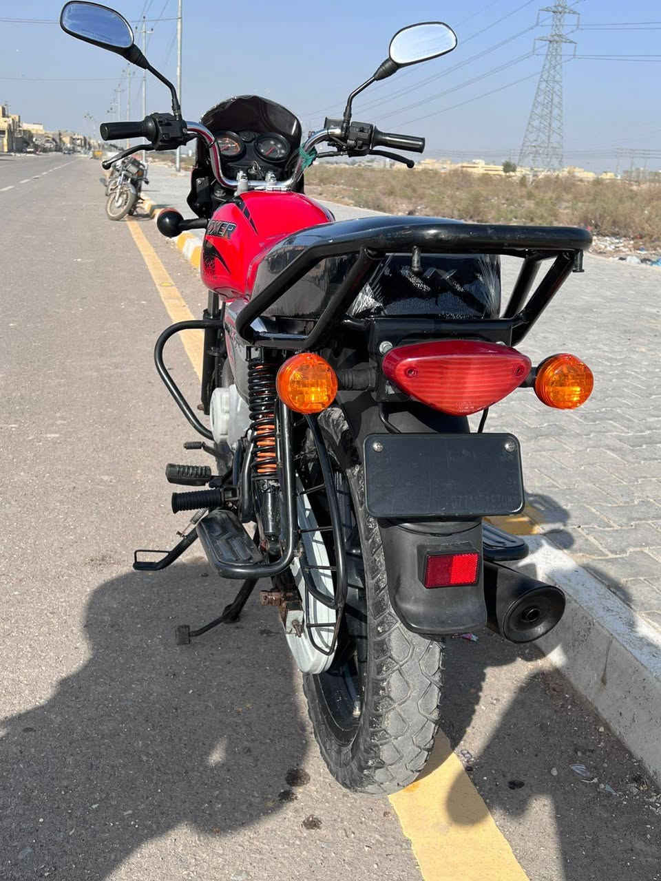 السلام عليكم دراجة بوكسر هندي موديل 22للبيع المكان واسط قضاء الحي تفاصيل أكثر اتصل ***********
