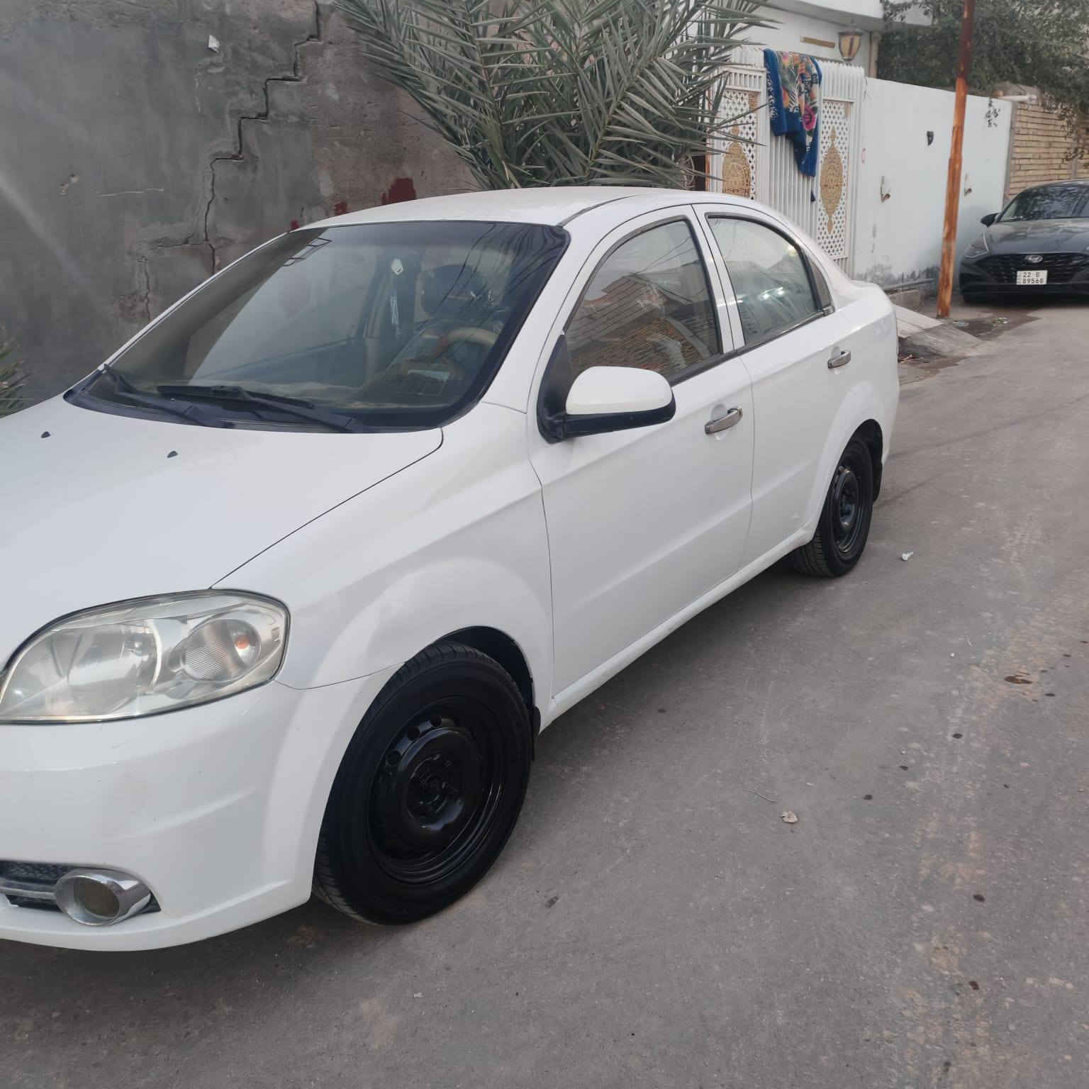 سيارة افيو للبيع مشروع وطني كير اوتوماتيك مكفولة ما عدا طخه بسيطه يم الباب والجاملغ مال السايق السعر ٧٧ مع مجال بسيط للاستفسار الاتصال على الرقم 
*********** النجف, العراق
