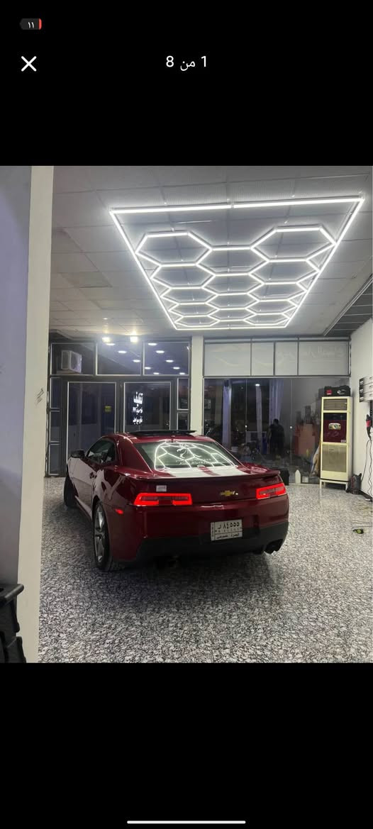 سلام عليكم 
كمارو 2014 خليجي محدثه دعاميات 2018
فول مواصفات 
شاشة تاب اصلية 
فتحت سقف 
دادشوب بلجامه الامامية 
كيجات اربعة 
تشغيل عن بعد 
وبعد بيها مواصفات 
السياره خليجيه صارت بيها دحجه بالباب العبري

 وانصبغ على كده تقريباً شبرين الصبغ

ماشية 115 كيلو متر 
نقصها حدادية خلفية تعبانة 50
سعرها 110 وبيها مجال قليل 

للتصال ***********
*********** وتساب
مكاني ابو الخصيب مهيجران البصرة, العراق
