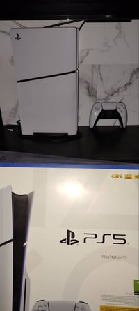 بلي 5 سلم نظيف استعمال قليل + قاعدة وجوستك واحد ب 675 الف وبي مجال للع...