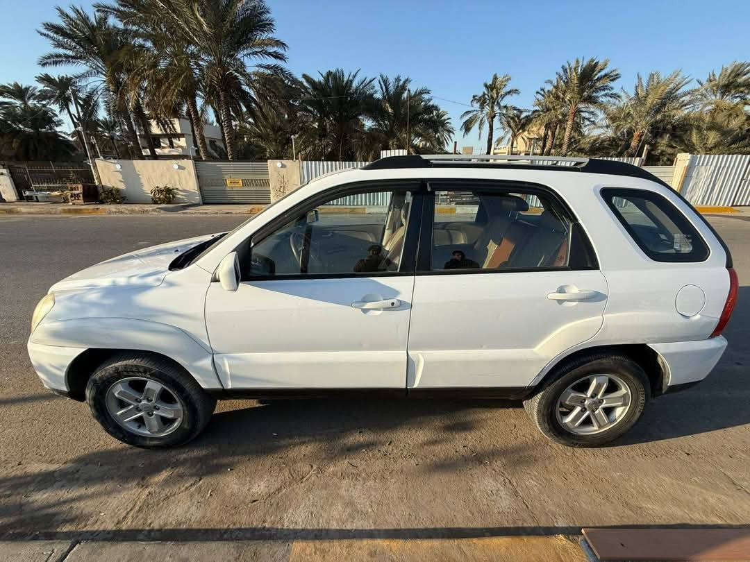 ‎السلام عليكم
 ‎كيا سبورتج خليجي للبيع موديل 2010 
 ‎بدون صبغ فقط بارد قليل بالجاملغ الامامي جهة الايمن والدعامية الخلفية مبدلة للجمالية 
‎ماشية تقريباً 204 الف كم
‎رقم بغداد انكليزي سنوية بإسمي
فتحة سلايد روف ، الارضية والكشنات مغلفة جلد للمحافظة عليها ،  وباقي ‎مواصفاتها معروفة 
‎السعر 130 $
‎مع مجال جداً بسيط

‎العنوان بغداد -الاعظمية - سبع ابكار ...
 لمن يرغب بالشراء الاتصال على الرقم التالي
‎*********** 
ويمكنكم المراسلة على الواتساب
