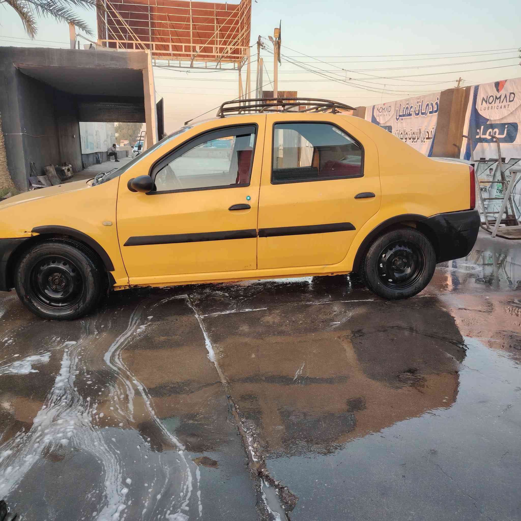 سلام عليكم ورحمة الله مرخصة الادمن رينو لوكان 2009 امصفره كير أو محرك خير من الله تخم تاير جديد تايلندي السعر 30او بيه مجال ***********
