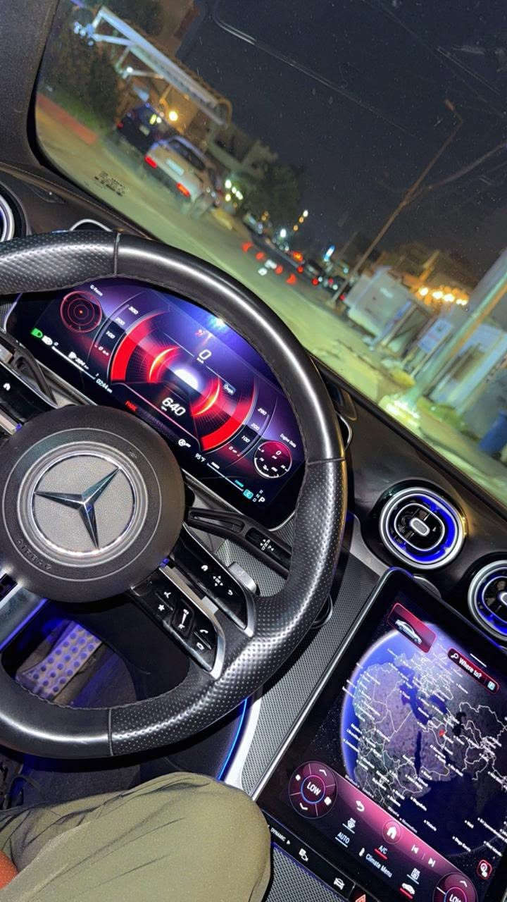 سلام عليكم حبايب
شي حلو و فول مواصفات للأخير 
وبسعر مناسب كلش 

MERCEDES BENZ 🇩🇪 C300 2023
(( للبيع او المراوس )) 
C300 2023 اعلى فئة مواصفات خاصة 
(( داتا شو وتدفئة تبريد كشنات ))
- بنوراما لمس 
- اللون النفطي الجديد مميز 
- داخل مشمشي مميز
- شاشة كبيرة لمس بالكامل
- تحكم ستيرن لمس 
- شاشه ديجتال ومتغيره حسب مودات القيادة
- اوتو بارك 
- اوتو ستوب 
- نظام النقطة العمياء 
- ٥ كامرات داير مداير السيارة 
- رادارات على داير السيارة
- كراسي مساج وتدليك
- انارة داخلية وانارة ابواب ودشبول متغيره 64 لون
   - اوامر صوتيه
   -ويلات ودركة AMG 🇩🇪 …

((السيارة جديدة ونظيفة صفرر مسج وبيها بعد هواي مواصفات ))

ماشية ((17,000 km))
 (( بدون دواخل لغود شواصي كفالة))
(( محرك وكير كفالة )) 
بدون بچم  وحتى الراديتر بلادي 💯…
تفاصيل اكثر عل كل شي 
*********** 
#mahdi_amg
