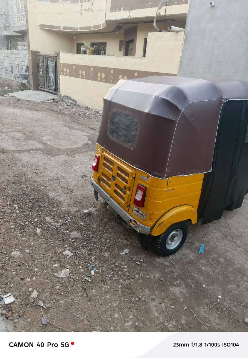 السلام عليكم تكتك البيع موديل ٢٠ مرقمه وبسمنه رقم بغداد تكتك حلوه ونضيفه ومانقاصها شي كبل الشارع العنوان بغداد الزعفرانيه السعر ٥٨٠٠ وبيه مجال 
***********
