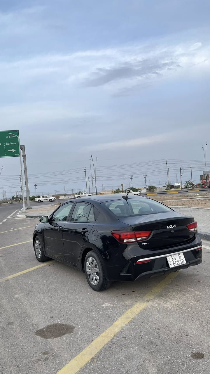 كيا ريو 
مديل2023 

رقم بصره بأسمي سنويه تنتهي 2031
مكينه 1600ccدبل نوزل دوش8نمر مرغوب
تايرات هستوه شادهن حداده تبريد گير محرك مكفول
مواصفات شاشه كاربلاي
ماشيه:63mi
ميزة سبورت مثبت سرعه سياره ماناقصه شي 
وارد امريكي حادث بچم تبديل بنيد ودعاميه اماميه وبارد في المدگر الايسر 
السعر:118$
مكان السياره البصره الزبير الاستفسار:***********
