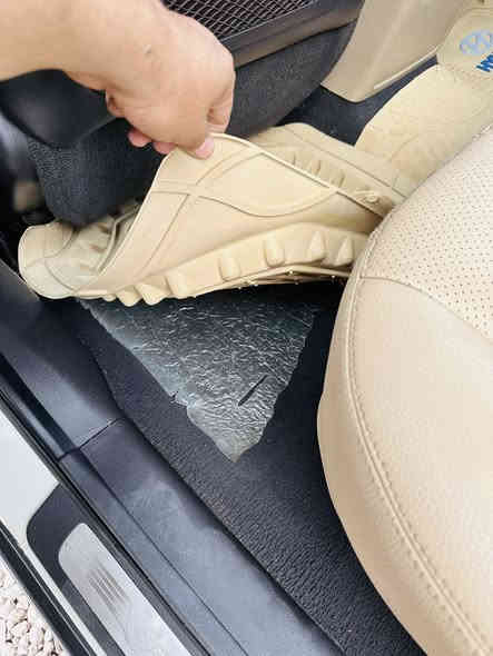 سلام عليكم 

البيع. مراوس 

موديل ١٢

موصفات ١على١ على فه بل سنتافي ال ١٢

ماشيه ١١٧.  بشرط. حقيقي ١٢٠ دك 🛎️ 

سعر ١٧٣

بيها جاملغ صبغ + قبق جنطه ابدل اصلي 

***********
