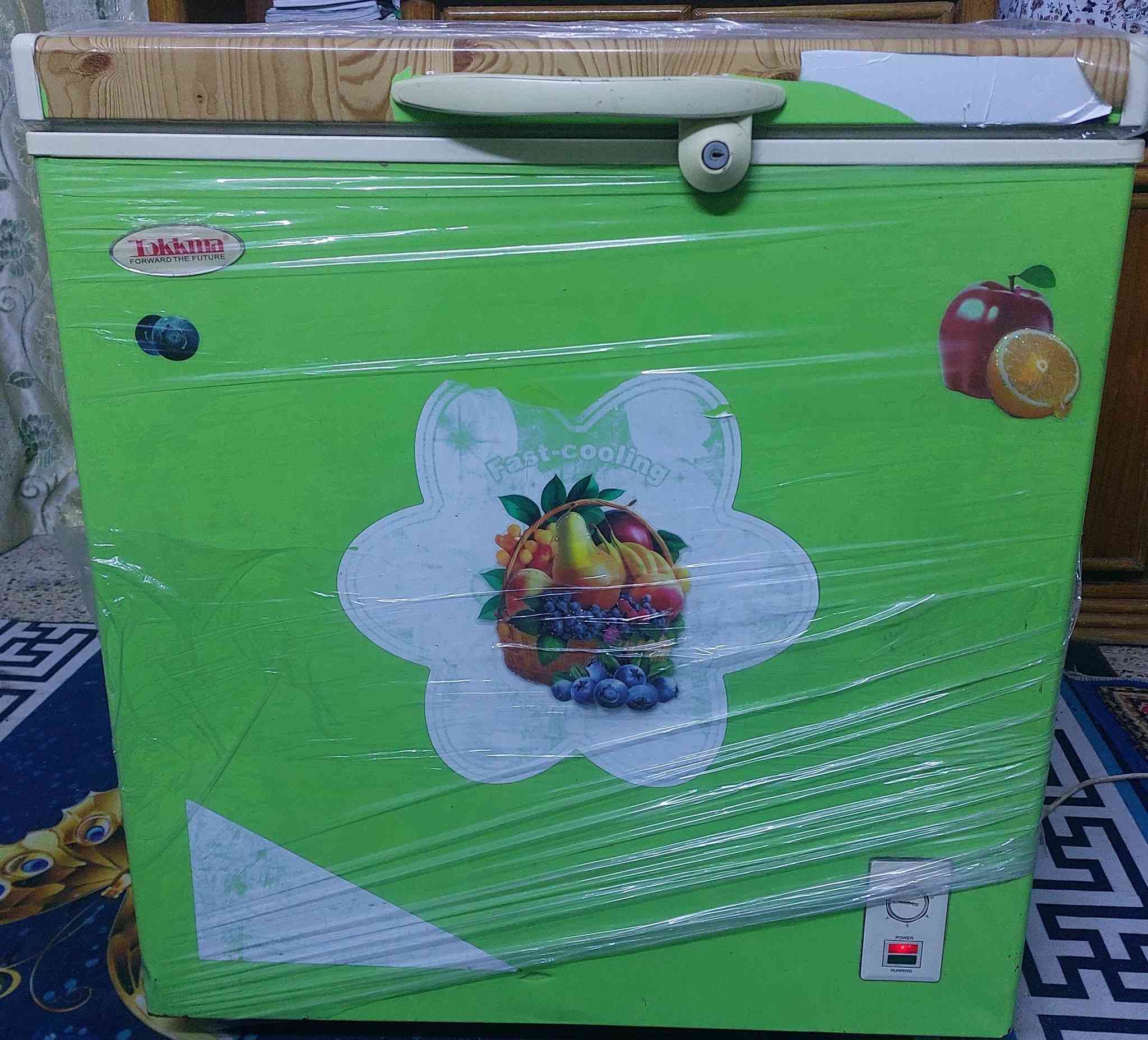 مجمده البيع حجمه سته قدم شغاله على الفحص سعره 125 
المكان بغداد مدينه الصدر  الكياره  استفسار   على رقم  ***********
