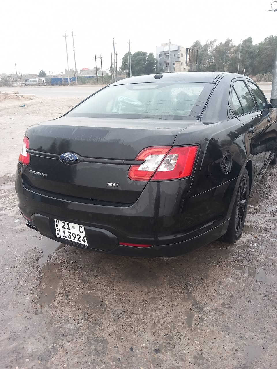 فورد تورس ٢٠١٠ رقم سليمانيه ضررهه خشم جامرلغ عارضهه ٩٠ وبيهه مجال مكاني ديالى بعغوبه ***********
