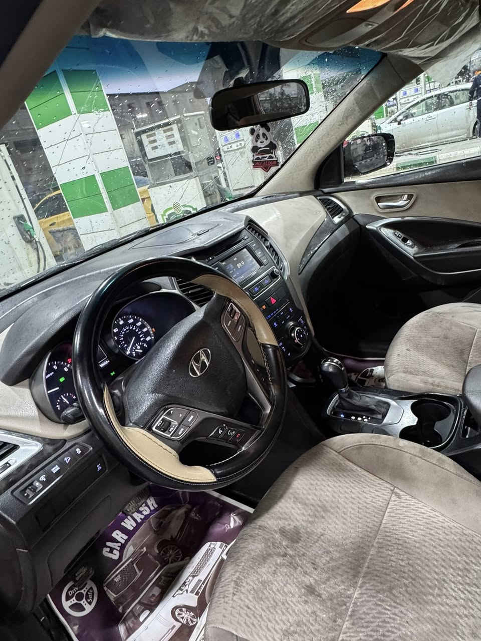 سلام عليكم سنتافيا 2017 ماشيه 109
السياره نضيفه وارد امريكي 
كامره تبريد صدر كله نضيف ضربتهة بنيد وجاملغ
وبدون لا لغد ولا شواصي ولا دواخل ولا اير باك 
 ومثل مموضح بالسونار 
السعر 128 الشراي يتصل 
***********
