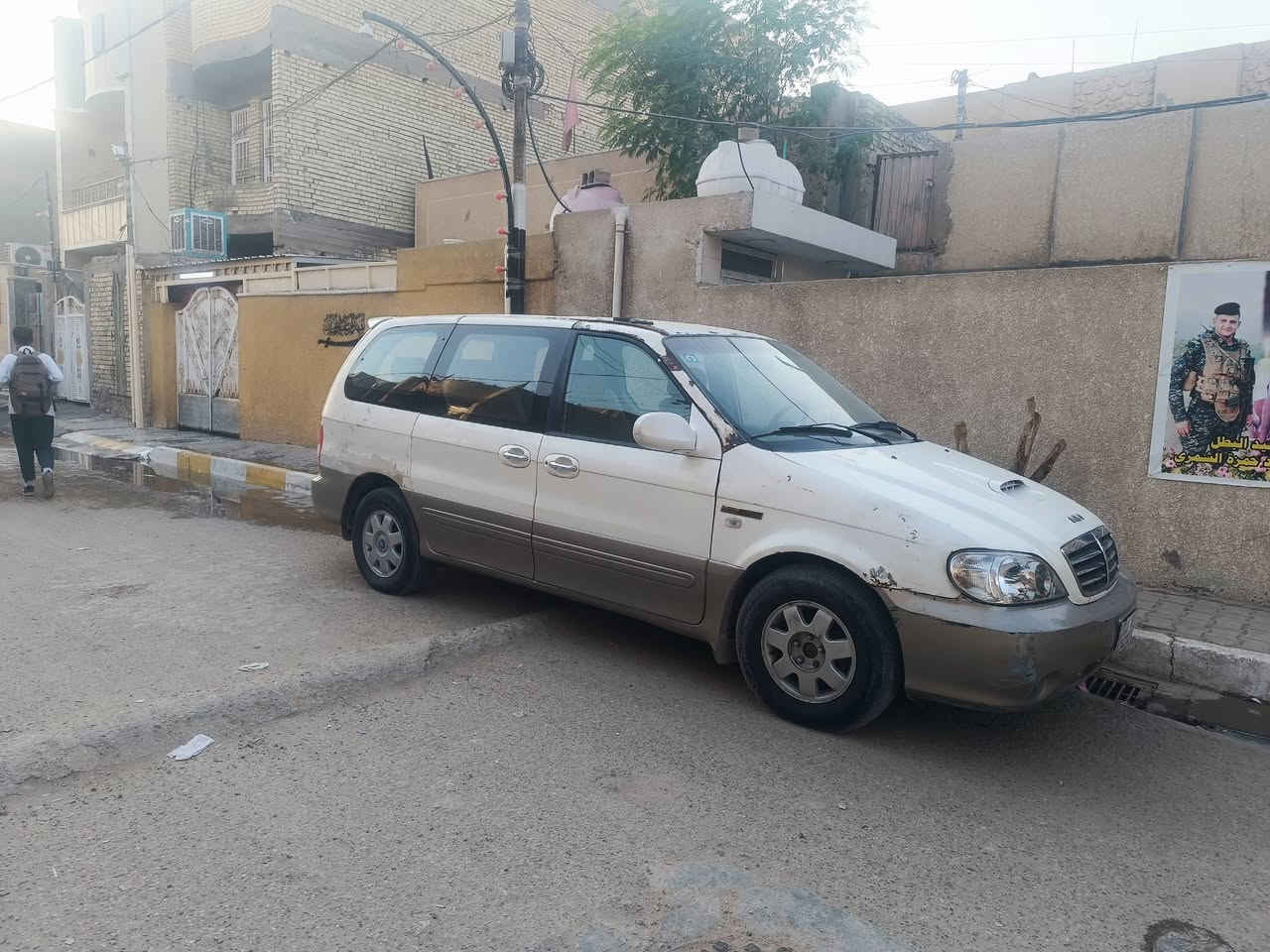 السلام عليكم كيا سيدونا موديل 2004 گاز بم ونوزل گير اوتوماتيك تبريد شغال غرفتها حلوة مكانها بغداد سعرها 55 وبيها مجال رقمي ***********
