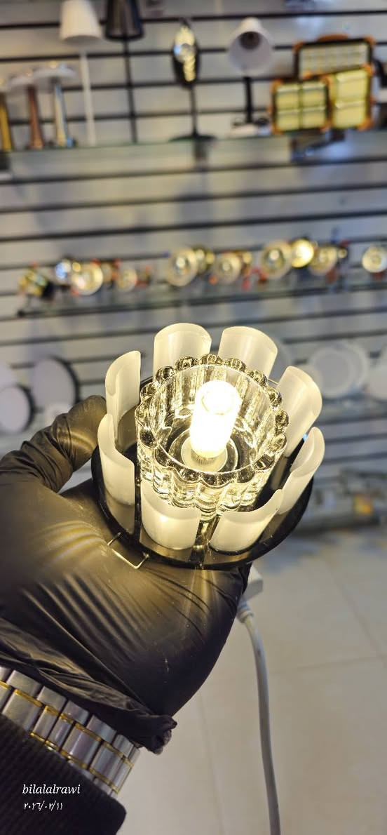 معرض المتحدة للكهربائيات  المتحدة المتحدة 
عرض سعر – قطعة إضاءة ديكورية كريستال
نقدّم لكم قطعة إضاءة ديكورية فاخرة بتصميم كريستالي أنيق، تعطي لمسة فخامة ولمعان مميّز لأي مكان.
مناسبة لغرف المعيشة، المداخل، الصالات أو الديكورات الراقية.
القطعة جديدة وتعمل بكفاءة عالية، وتضيف إضاءة ناعمة وجذابة للمكان.
السعر بدون مصباح: 1500
العرض لفترة محدودة
للطلب والاستفسار يرجى التواصل معنا


**إذا كنت صاحب هذا الإعلان وتريد حذفه لأي سبب، رجاءا أرسل رسالة إلى الدعم الفني**