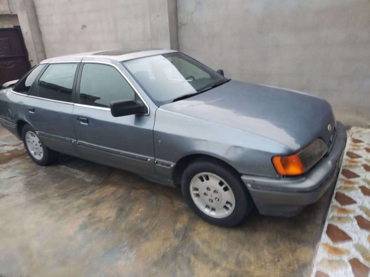 مكلف بالنشر
رقم صاحب السياره 
***********
السعر 12 
فورد سكوربيو 
موديل 87
گير محرك شرط
محرك 2.9 v6 
رقم نينوى اخضر شرط التحويل 
كهربائيات كلهه شغاله سياره حلوة ونظيفه
