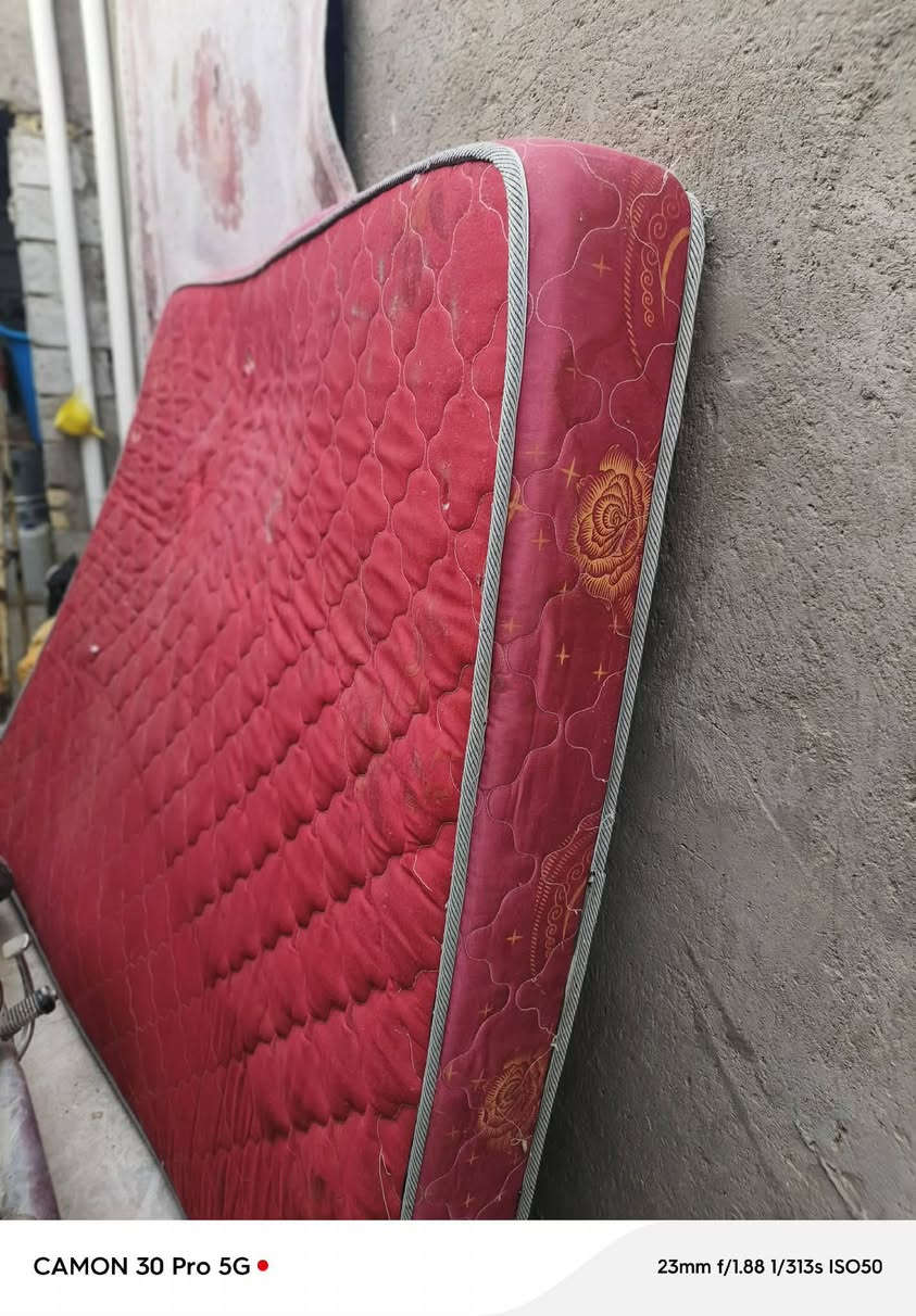 تخم 10مقاعد ديوان سعر 20وجرباية خشب ب15ومراية ب40وجرباية حديد هسة ودوشك ب50مكان نجف شارع مطار


**إذا كنت صاحب هذا الإعلان وتريد حذفه لأي سبب، رجاءا أرسل رسالة إلى الدعم الفني**