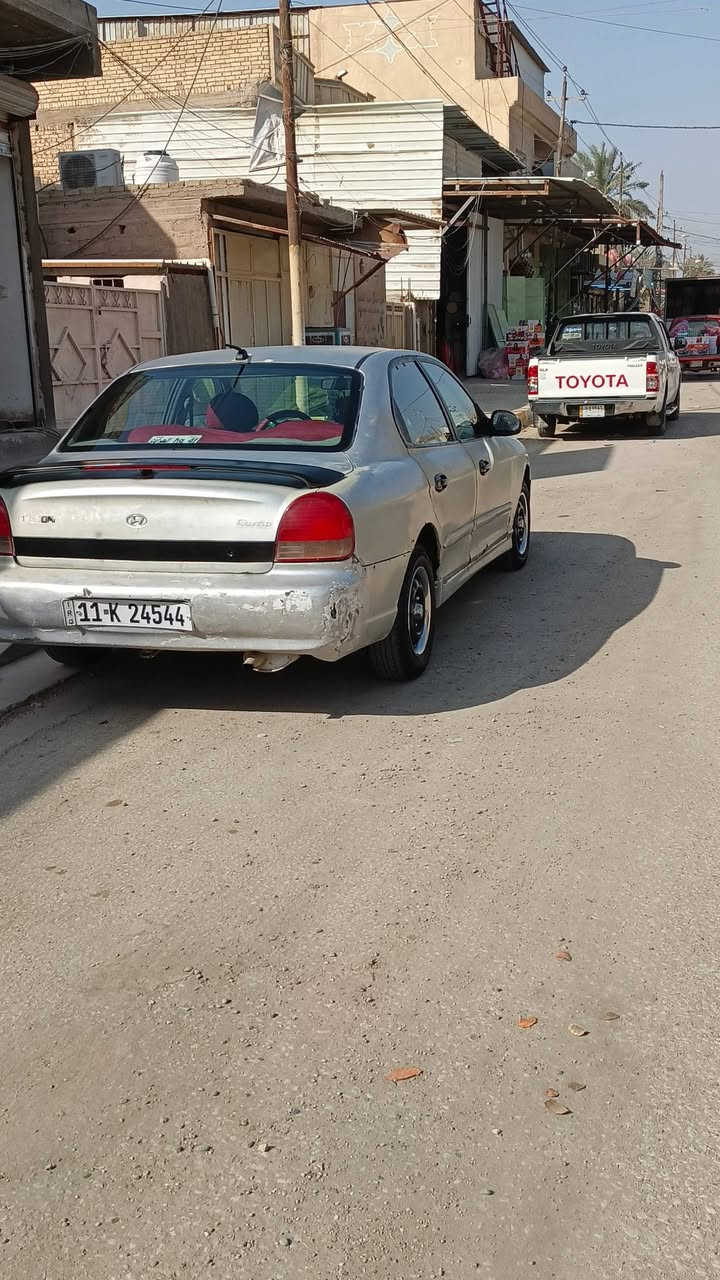 السلام عليكم بيع او مراوس
سوناتا موديل ٢٠٠٠
مكينه وكير نظيفات سياره كير عادي
صرف بانزين ماتصرف غرفته نظيفه حداديه حلوه سياره ناعمه فقط كشره يحتاجله ترتيب 
راعيه نسيبنه ويريد يداور 
مسجل سماعات صوت حلو وعالي 
سياره سعره ٣٢ وبيه مجال بسيط 
شادله دوشمه جديده ترايك وين مايعجبك
مكاني بابل محاويل 
***********
***********
