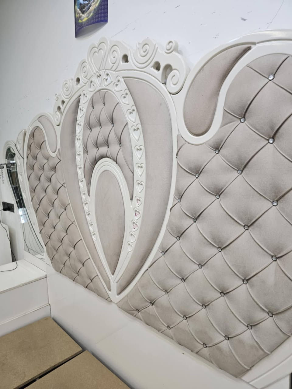 تخفيظات سارعو بل حجز بيع مستعجل غرفه نوم ملكي 9 قطع شرط نظافه انارات شغال سعر 800 الف شراي يخابر رقم *********** عنوان كركوك
