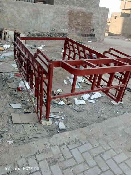 السلام عليكم محجر سياره بومه 20700نثيه للبيع للاتصال ع هذه الرقم ***********
