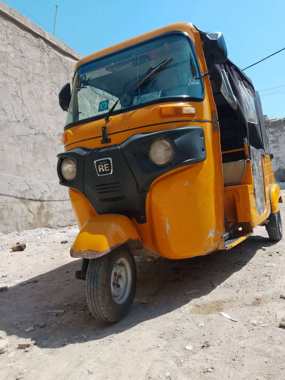 السلام عليكم توكتوك للبيع احنه ماشين بترقيكها وبقي بس استلام بس احنه نبيعها هيج على هاي الحطه والله ربع ماذب على ترقيمها حته اجور اللوحات والسنويه مدفوع حته الشد مال لوحات 10هم مدفوع الموديل 19شهر 7العنوان بابل السده الهنديه السعر 5الاربع يعني 4وسبع ميه وخمسين ‏‪***********‬‏
