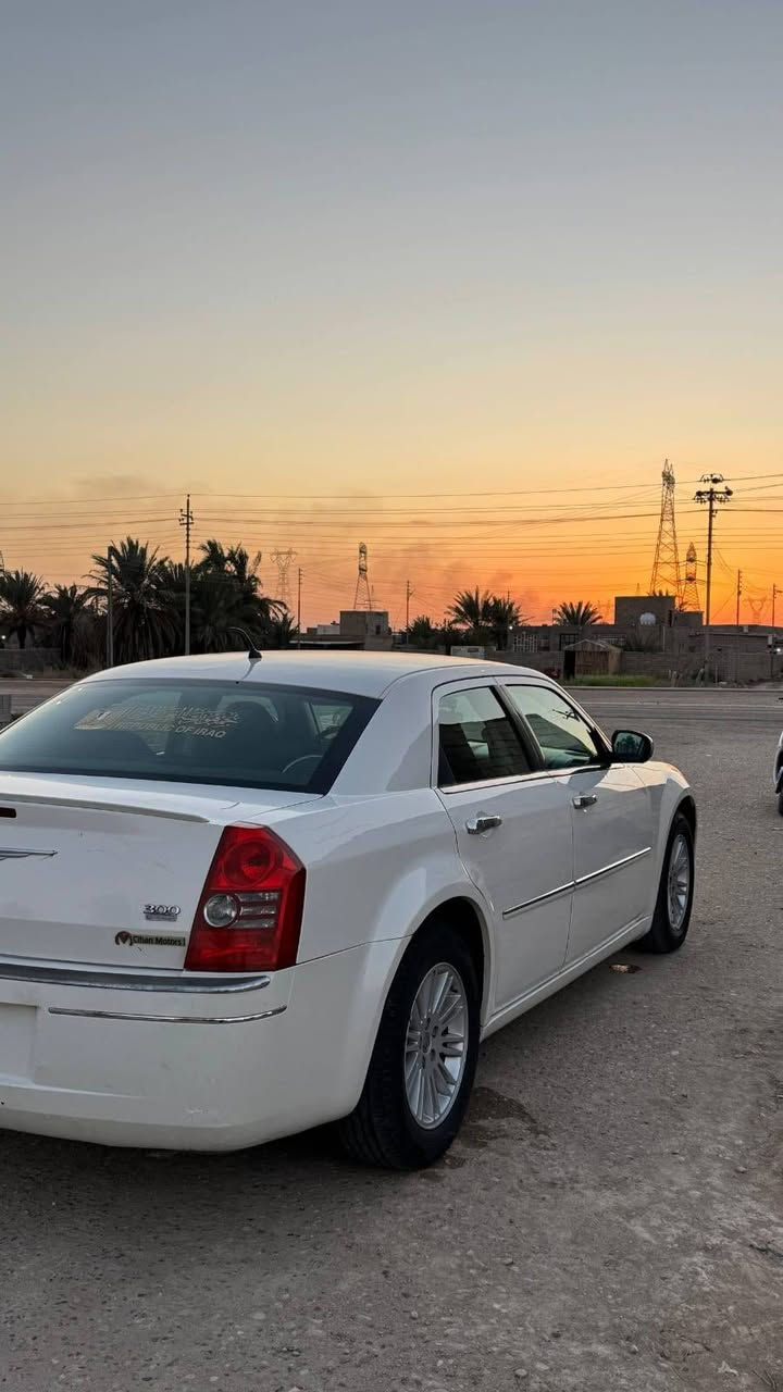 من رخصه الادمن المحترم اوباما 2008 سياره جديده كفاله من الضربه مكاني البصره ..السعر 110
