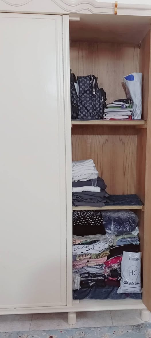 السلام عليكم عندي غرفة للبيع تفصال خشب عراقي توصا كلفتني مليون و400 واريدها 900 .


**إذا كنت صاحب هذا الإعلان وتريد حذفه لأي سبب، رجاءا أرسل رسالة إلى الدعم الفني**