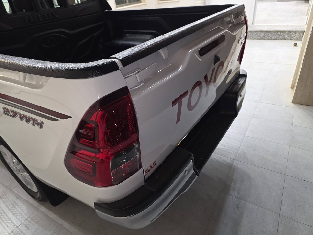 للبيع تيوتا هايلوكس 2022 وتماتيك
ساز ماشيه 125الف للاتصال والاستفسار 
***********
