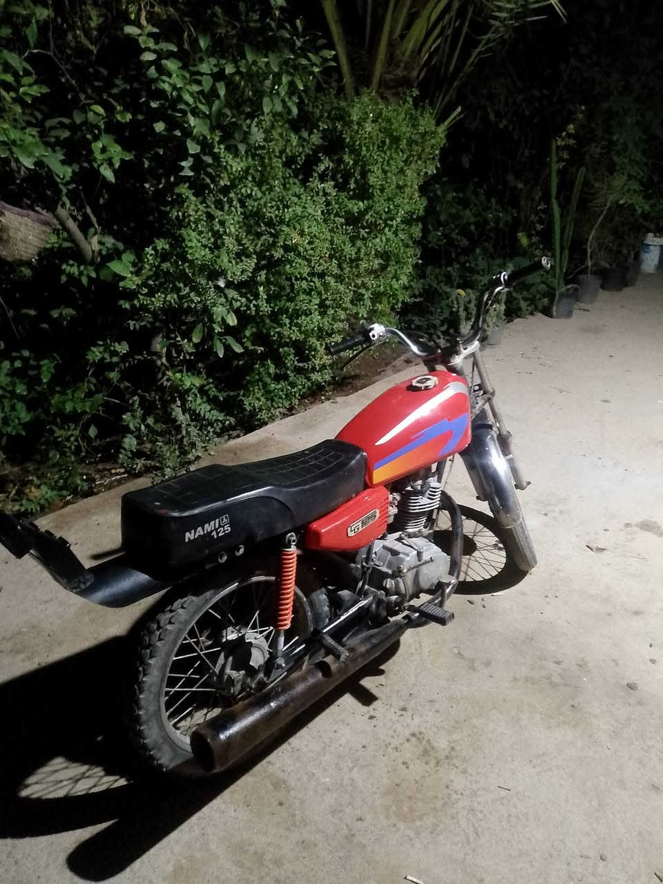 سلام وعليكم للبيع او مراوس درجه 4 كير  ..كلك  دراجه تخبل  السعر 325وبيه مجال قليل  مكان كربلاء طريق الحسينيه الكنطره البيظاء. ***********
ملاحضه/ اذا مو شراي لا تكسر بل سعره لا تسمع كلام مو حلو
