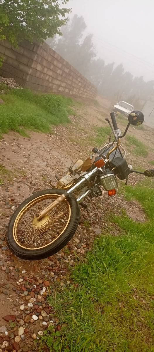 اسلام عليكم موطور أربعة كير تاكر موديل 17ارقم *********** البيع الاتصال ارقم
