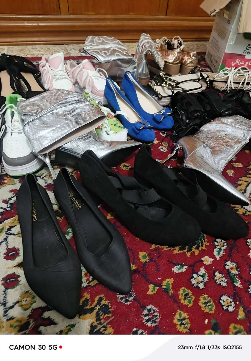 كارتون احذيه تقربٱ بيهم 20 زوج وياهم مكياج كلهم شلعه الي على باب الله سعرهم 25 الف وتوصيل 5


**إذا كنت صاحب هذا الإعلان وتريد حذفه لأي سبب، رجاءا أرسل رسالة إلى الدعم الفني**