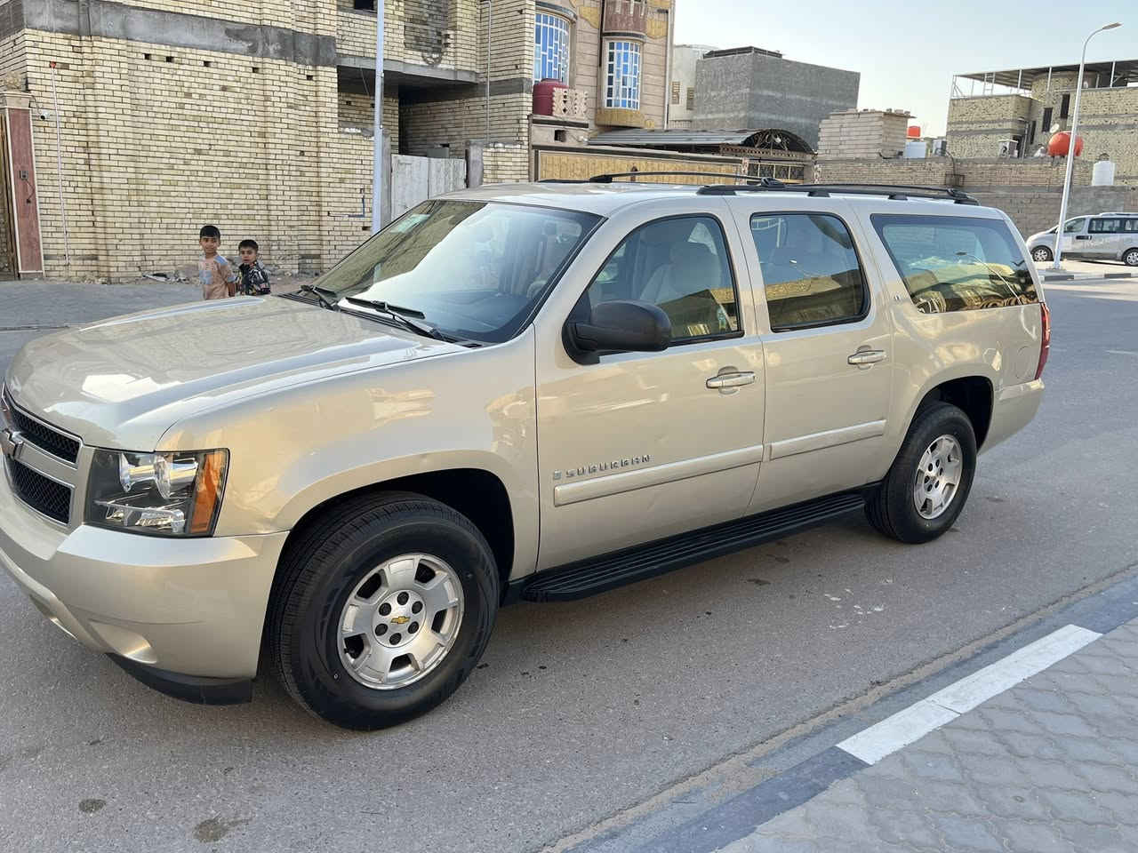 سلام عليكم تاهو طويل مديل 2008 كفاله ضربه وتبديل بدون رقم مكينه 5300 كير 700 جدد تخم تاير حداديه جديده تبريد ثلج السياره جاهزه من كلشي السعر 85 رقم الهاتف *********** العنوان البصره
