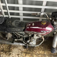 دراجه للبيع شغاله عوزها بس ويل وره  بدون اوراق اكفلك سرقه  سعرها ٣٠٠  ...