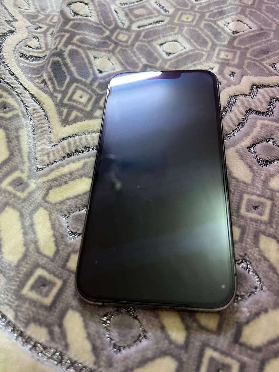 جهاز ايفون 13برو ماكس مبدل شاشه وظهر السعر 550  البطاريه 75ع وضع شركه اتصال ع رقم  ***********

